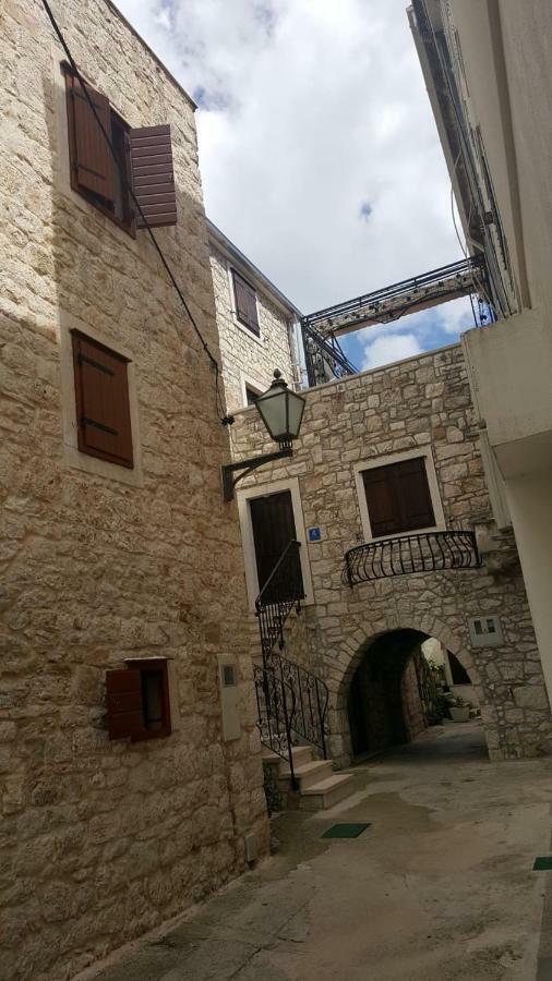 Vila Skrlec Baska Voda Luaran gambar