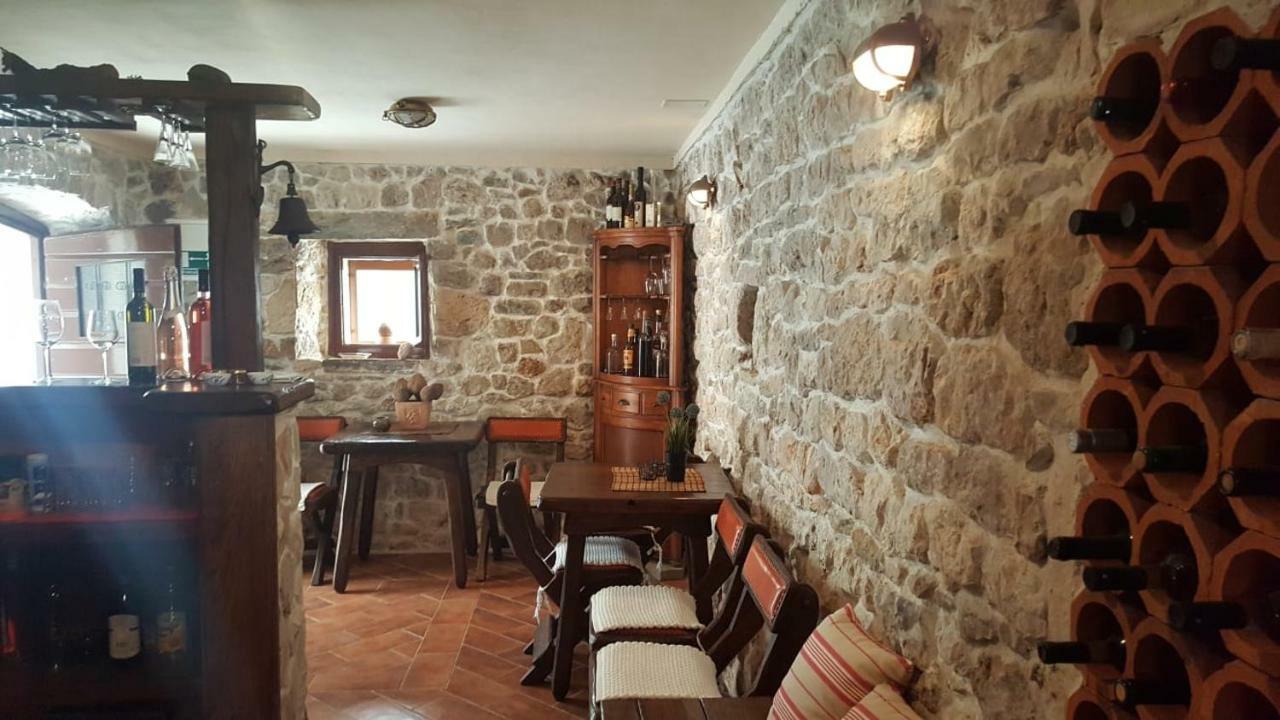 Vila Skrlec Baska Voda Luaran gambar